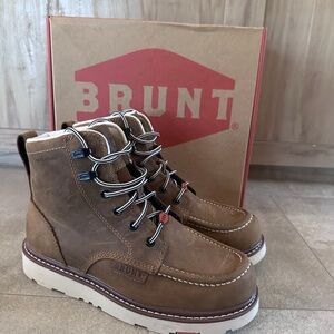 WOMEN’S size 8 Brunt Workwear 6 inch boots soft toes